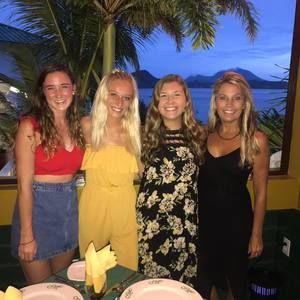 Meet your Posher, Lori